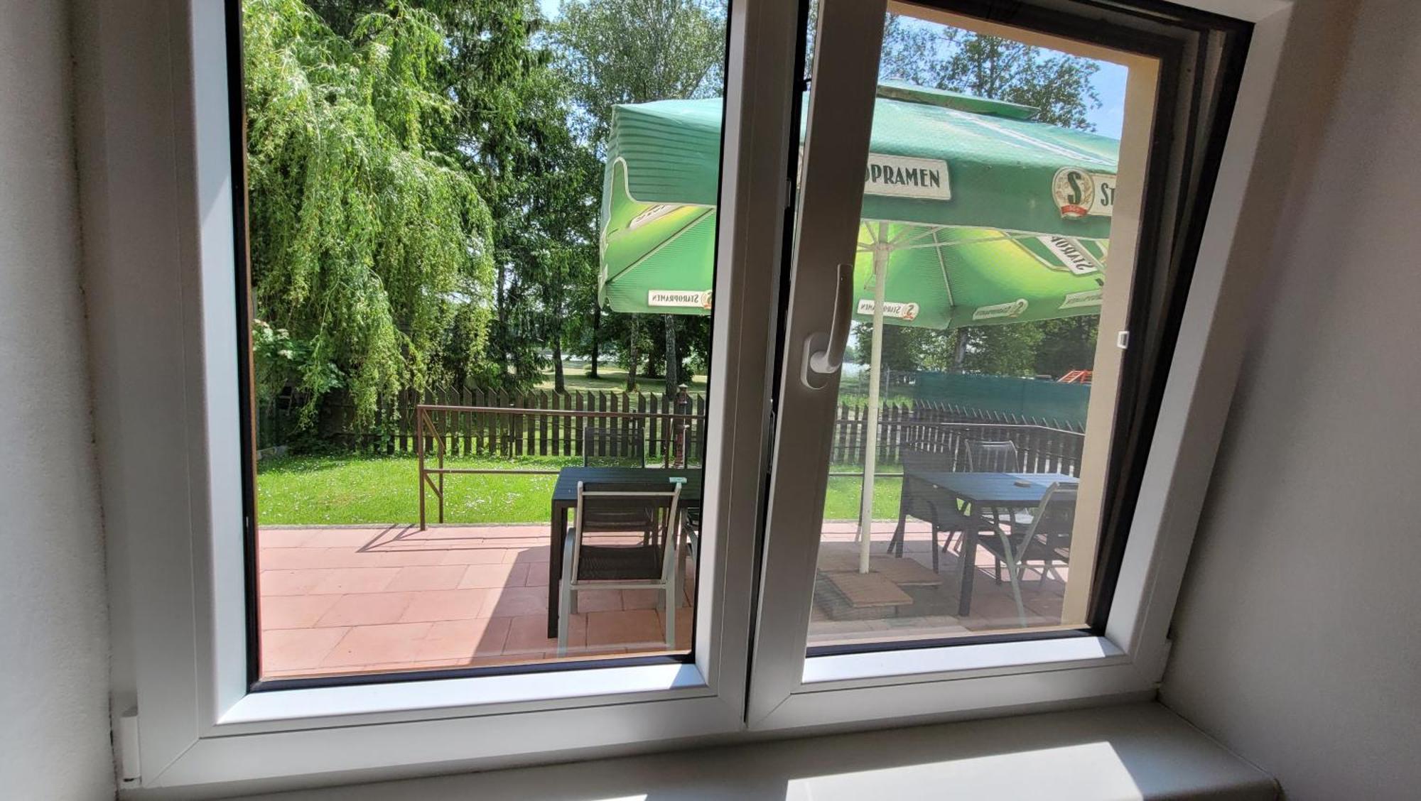 Jihoceska Pohoda U Plaze Třeboň Exteriör bild